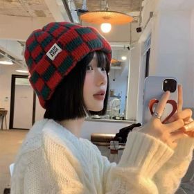 Chessboard Plaid Knitted Hat Women's Autumn And Winter Korean Style (Option: Red And Green Square-Free Size)